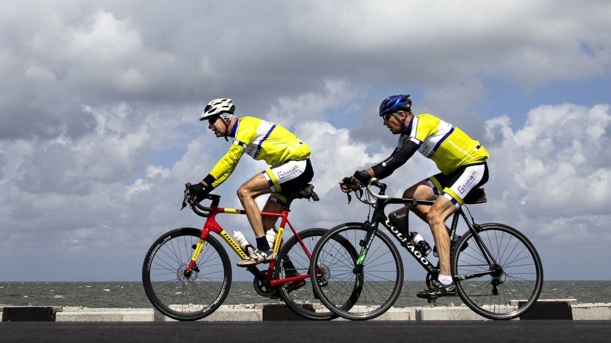 Fietsers kunnen vanaf 2027 weer over de volledige Afsluitdijk fietsen