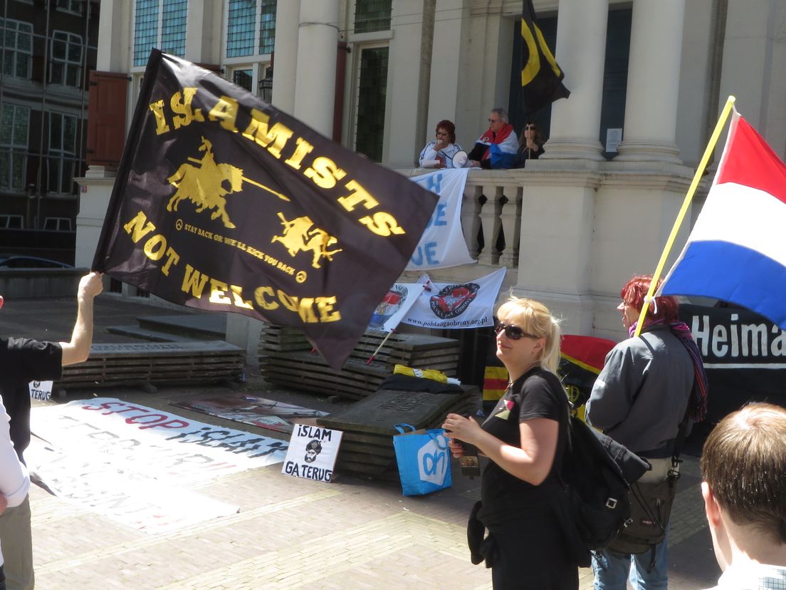 Demonstratie tegen islamisering verloopt gemoedelijk