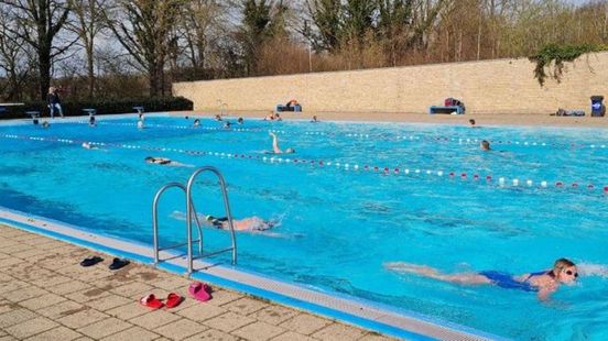 Zomerse temperaturen tot 25 graden; buien in het weekeinde
