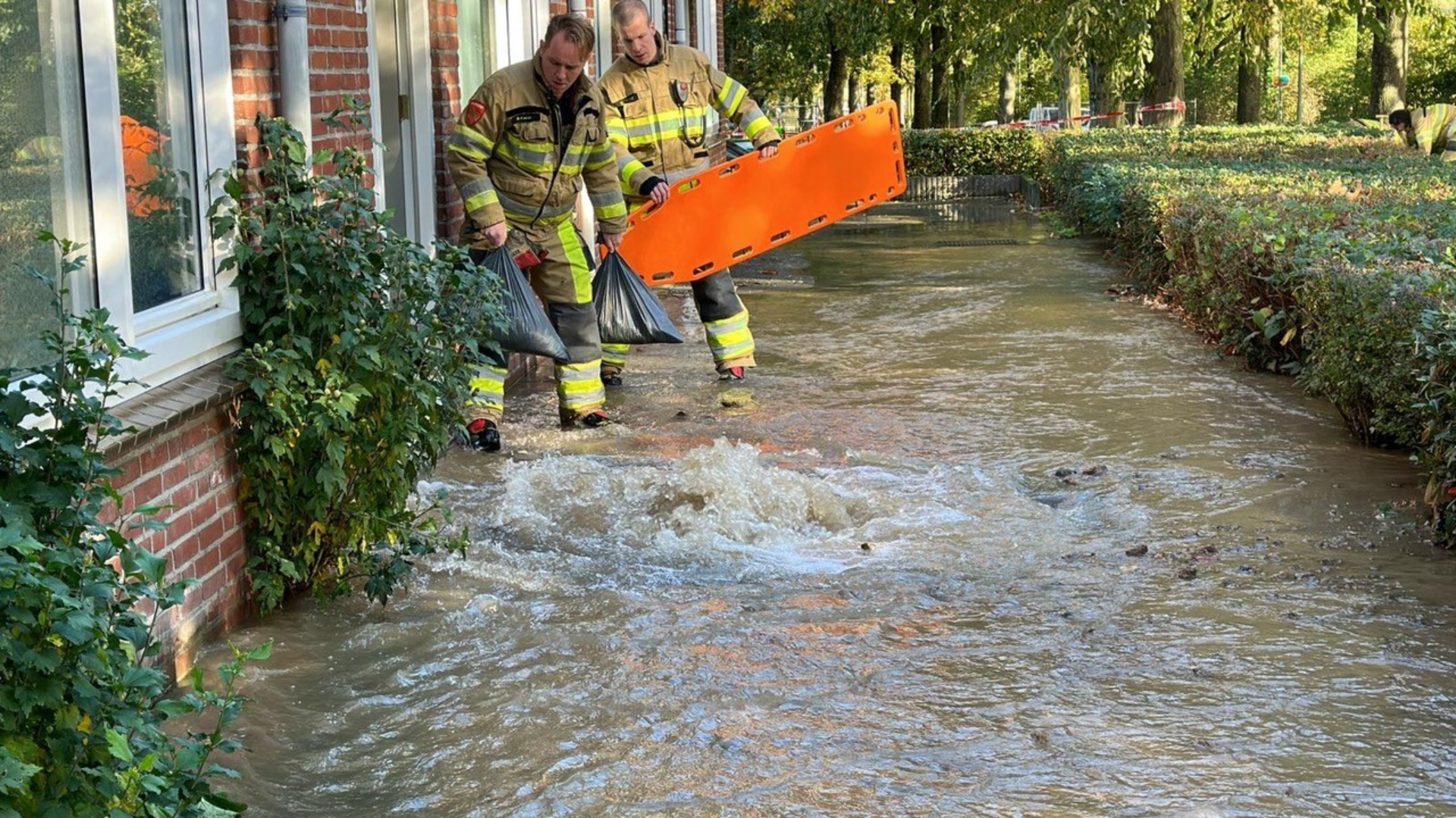 Zandzakken Tegen Wateroverlast In Beek - 1Limburg