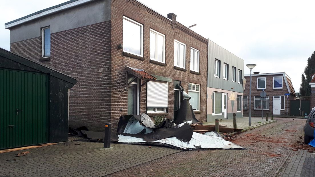 Schade aan woningen in Almelo