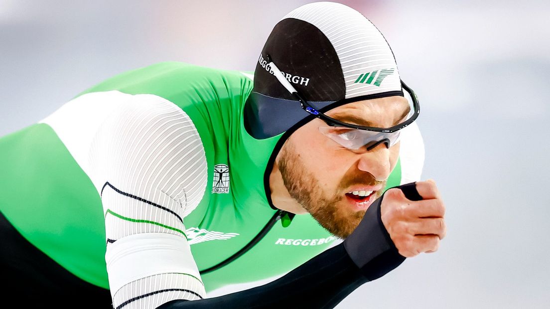 Kjeld Nuis in actie op de 1000 meter tijdens de vierde dag van het OKT