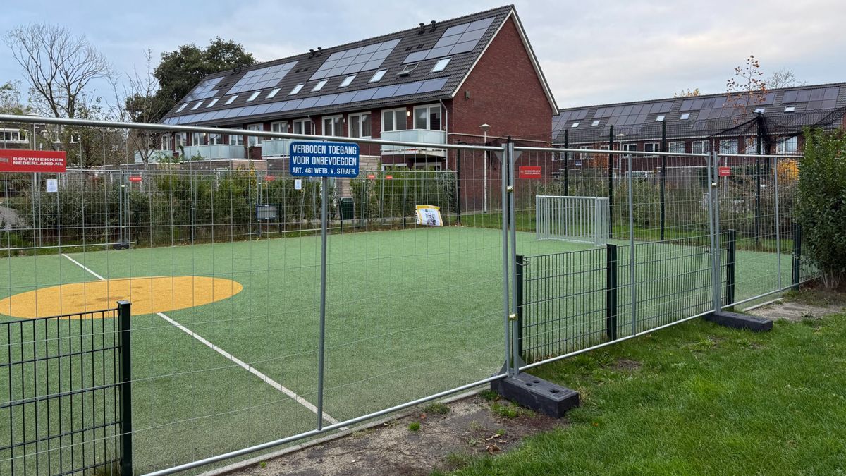 Buurt verdeeld, gemeente wil voetbalkooi verplaatsen