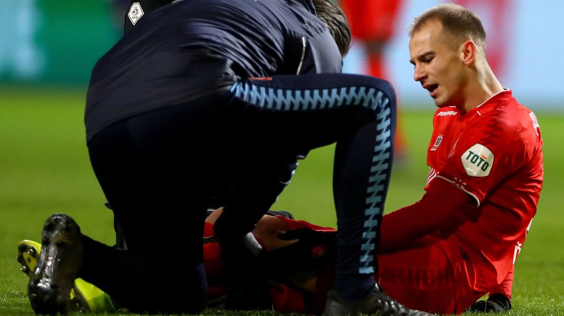 Cerny liep gisteravond een zware knieblessure op