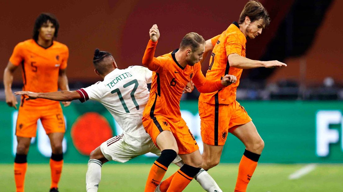 Nederland in actie in een eerdere interland tegen Mexico