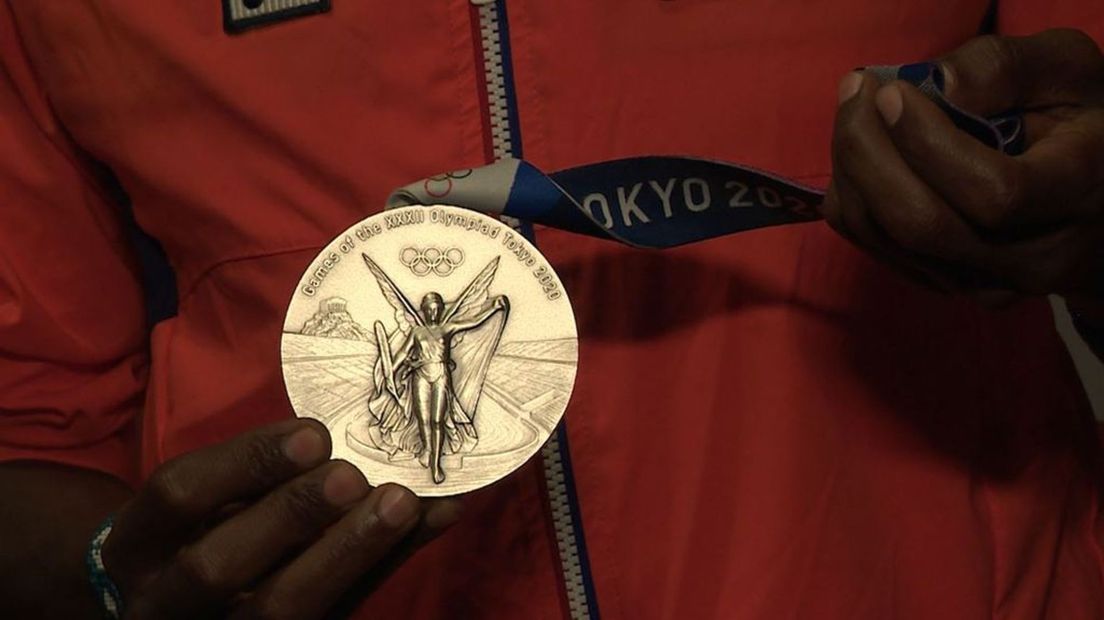 De zilveren medaille van Abdi Nageeye.