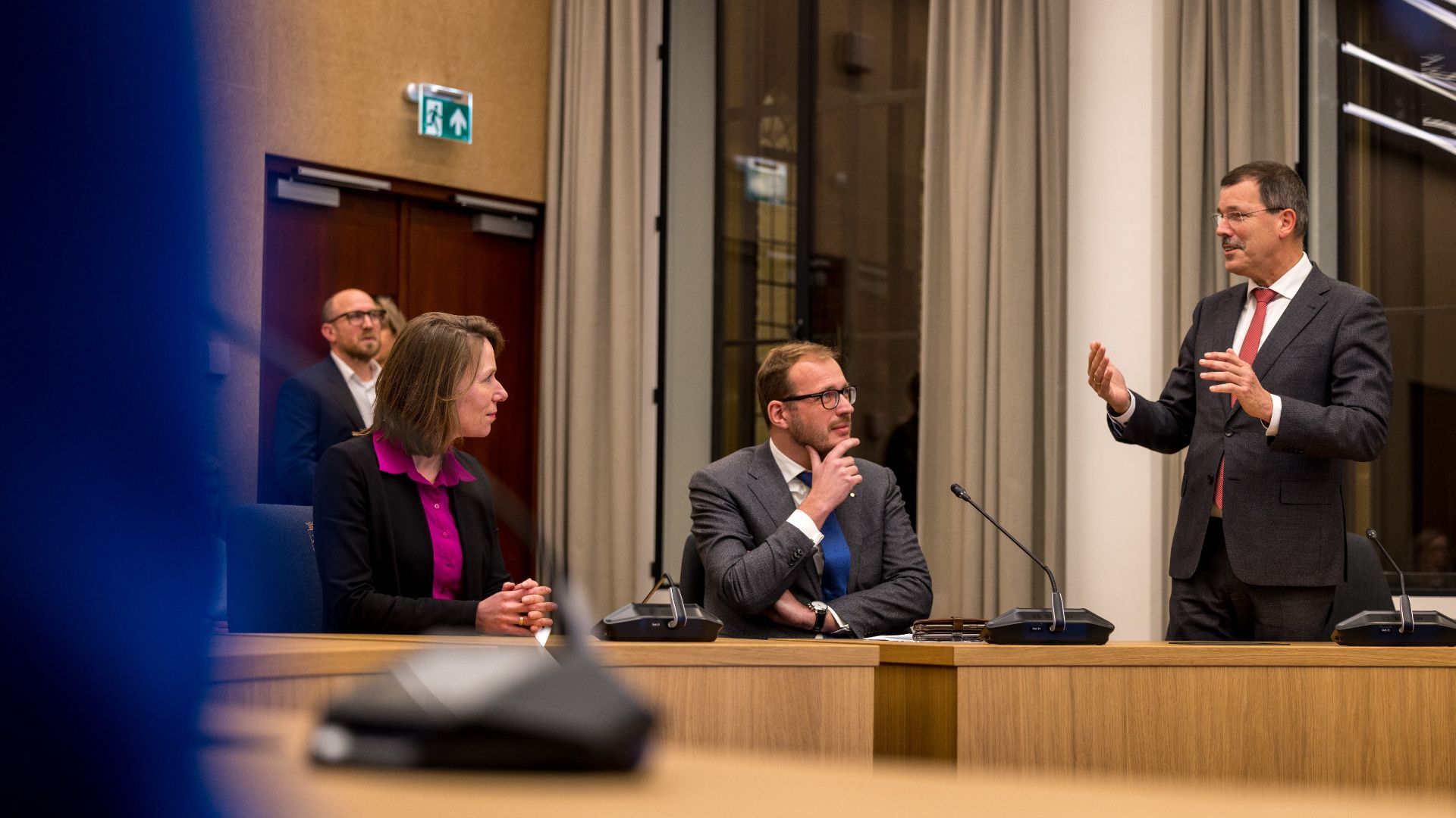 De minister Hanke Bruins Slot, burgemeester Doetinchem en voorzitter Achterhoek raad Mark Boumans en gedeputeerde Peter van ’t Hoog.