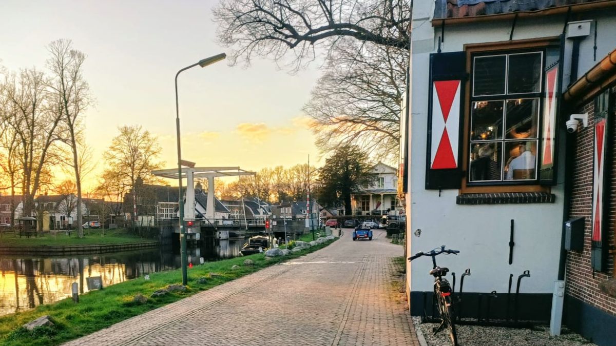 Plompbrug in Oud-Zuilen dicht voor boten