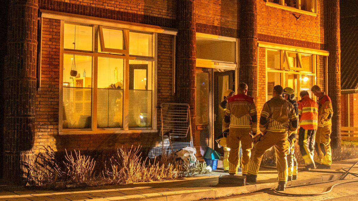 Twee keer brand in woning Haulerwijk | Code geel vanwege 'verraderlijke' dichte mist