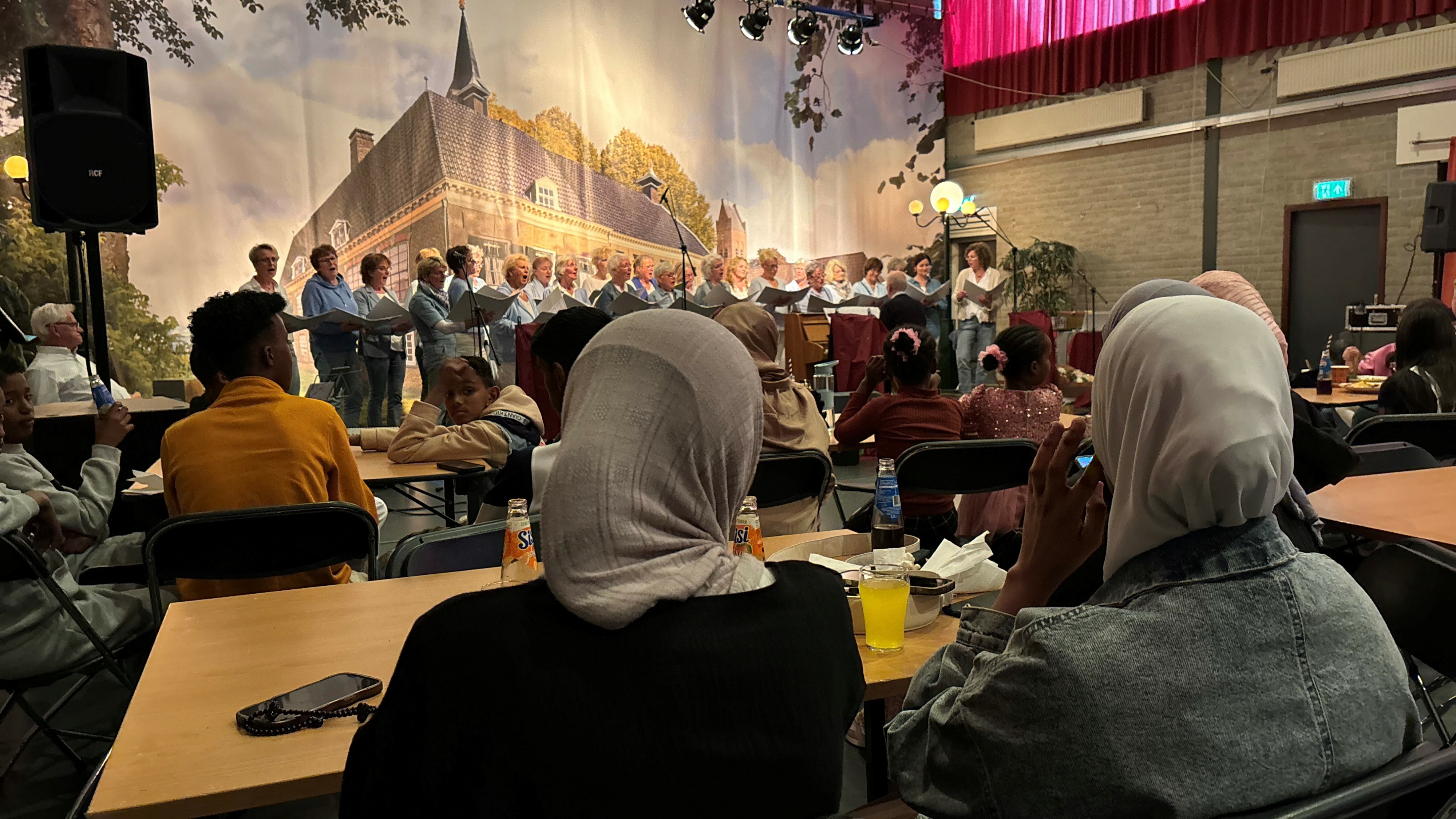 In koar treedt op foar asylsikers yn Goutum