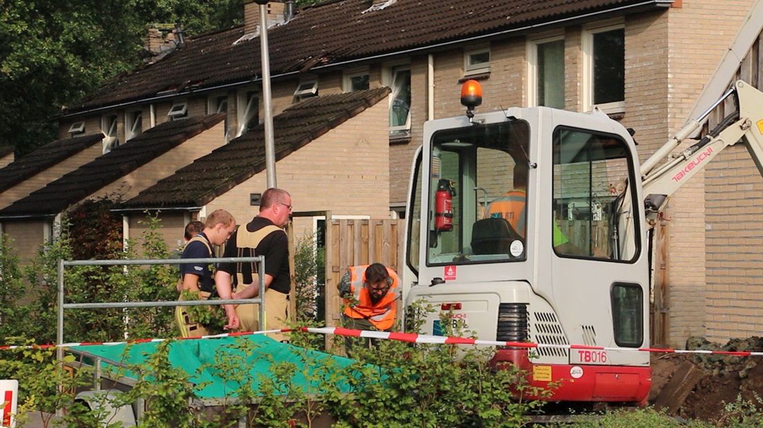 Bewoners van door bliksem getroffen huizen in De Lutte moeten zeker weken uit huis