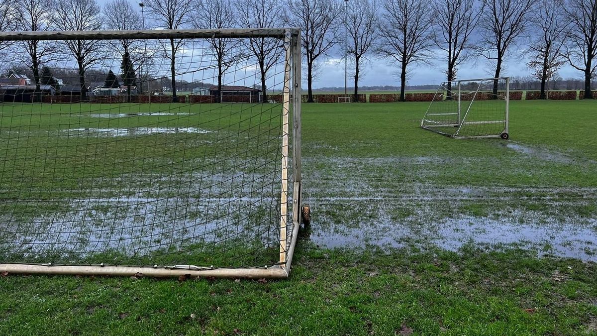 VV Schoonebeek boos op voetbalbond: ‘KNVB laat ons in de steek’