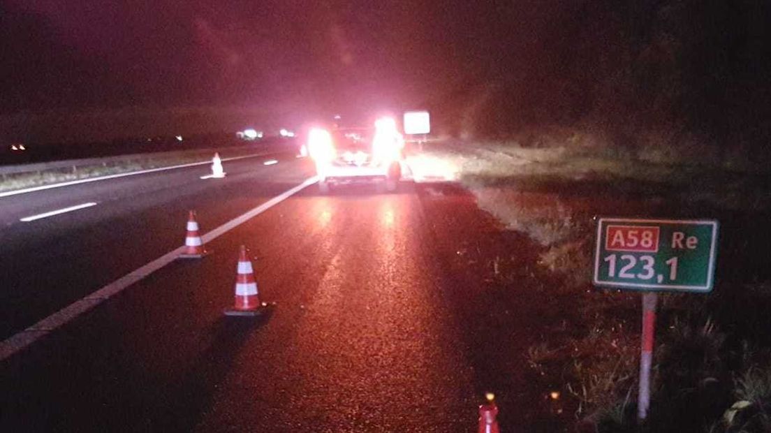 De plaats van het ongeval, op de A58 bij hectometerpaaltje 123.1