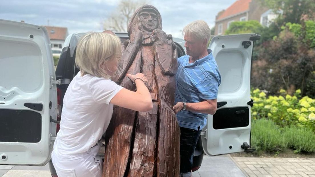 Het beeld verhuizen ging niet vanzelf