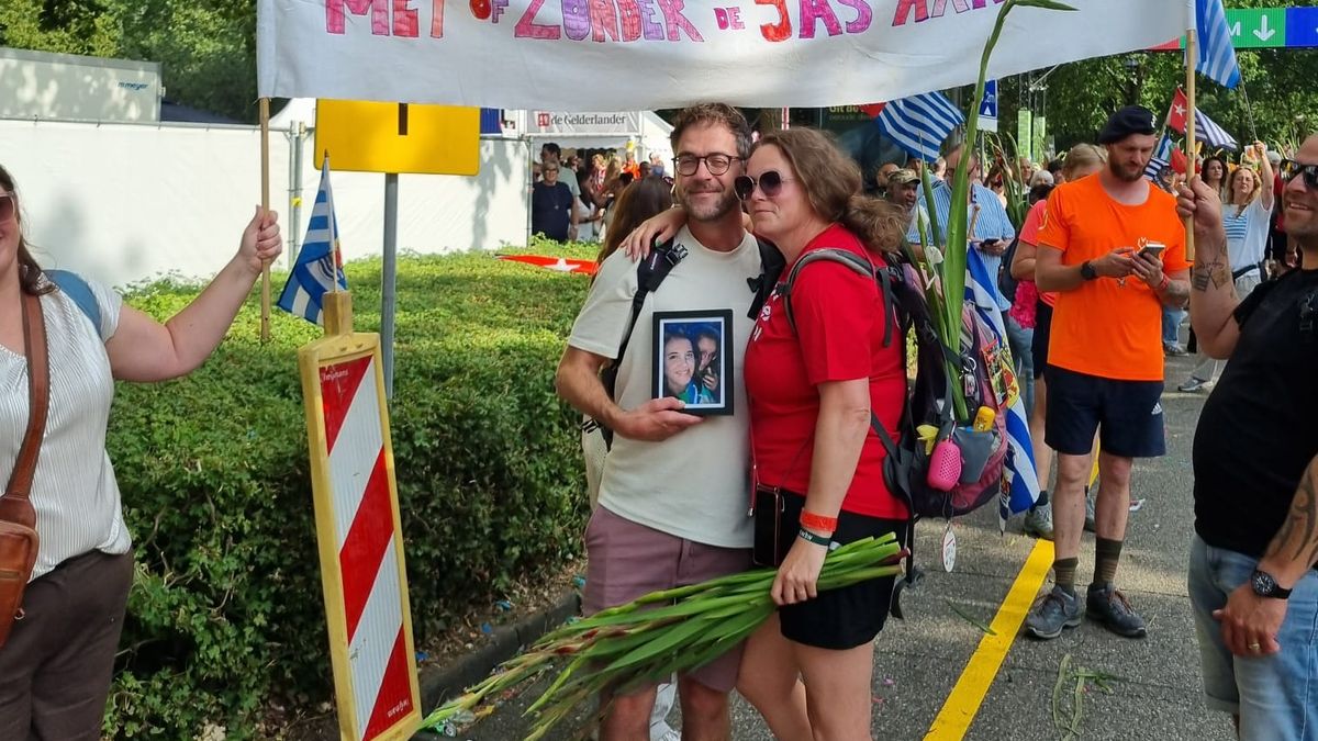 Rebecca uit Goes haalt ruim 10.000 euro op voor goed doel tijdens Vierdaagse