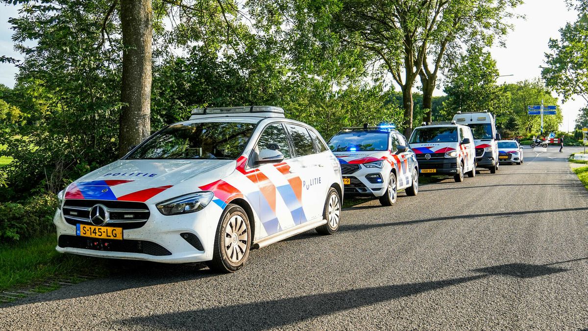 Twee gewonden bij ongeluk tussen fietser en motorrijder in Oosterhesselen