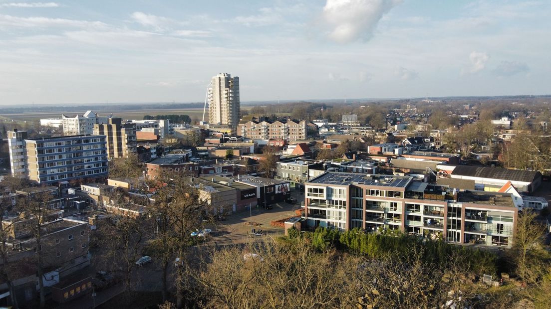 Het centrum van Emmen met Hondsrugtoren