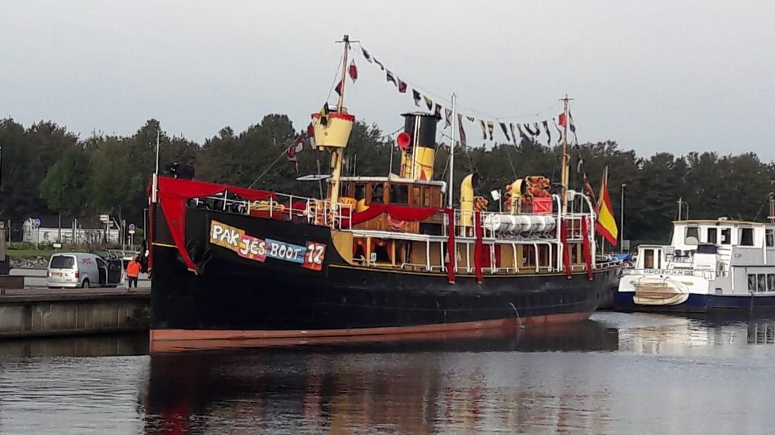 De pakjesboot in de haven van Elburg. Ingezonden foto via RTV Nunspeet