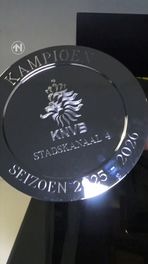 Voetbalteam kroont zichzelf alvast kampioen