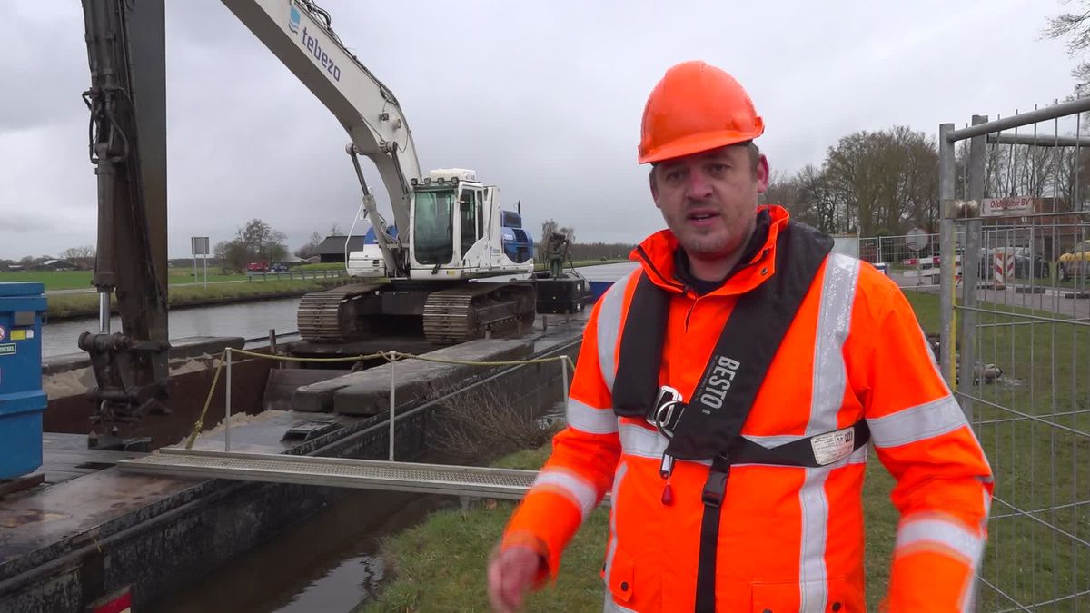 In het buurtschap Burcht worden de damwanden van kanaal Almelo-De Haandrik getest.