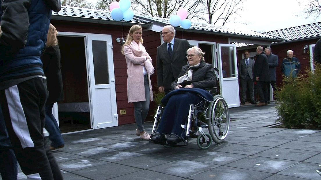 Veel belangstelling voor opening zorgchalets