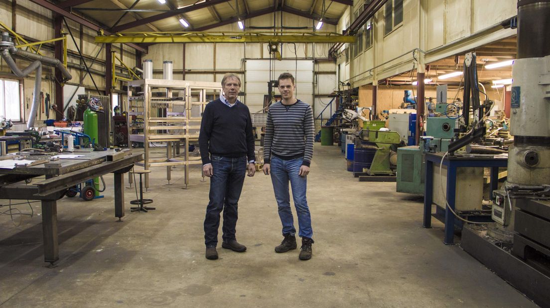 Jaap en Sander Boer van Hebo Engineering in Westerbork (Rechten: RTV Drenthe/Robbert Oosting)