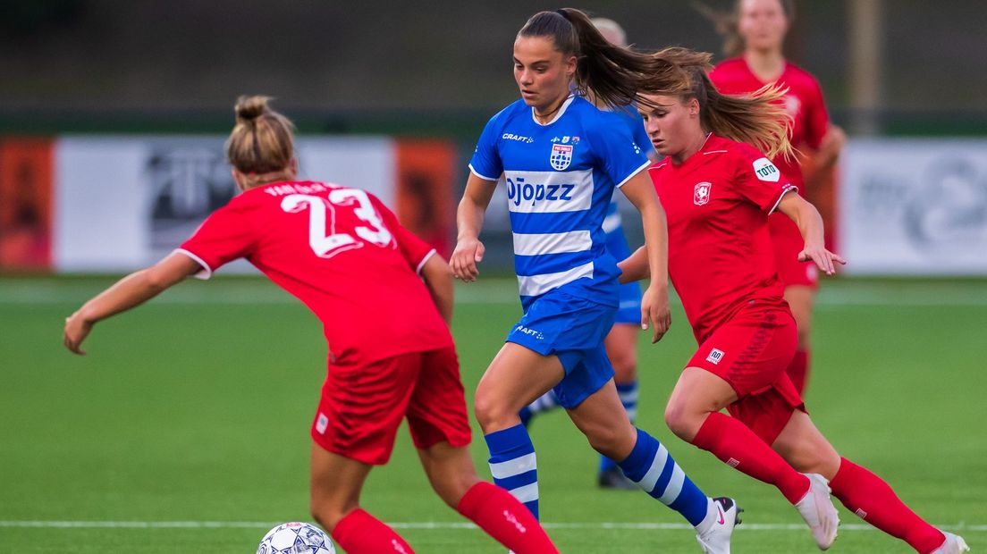 De vrouwen van FC Twente en PEC Zwolle komen de komende tijd niet in actie