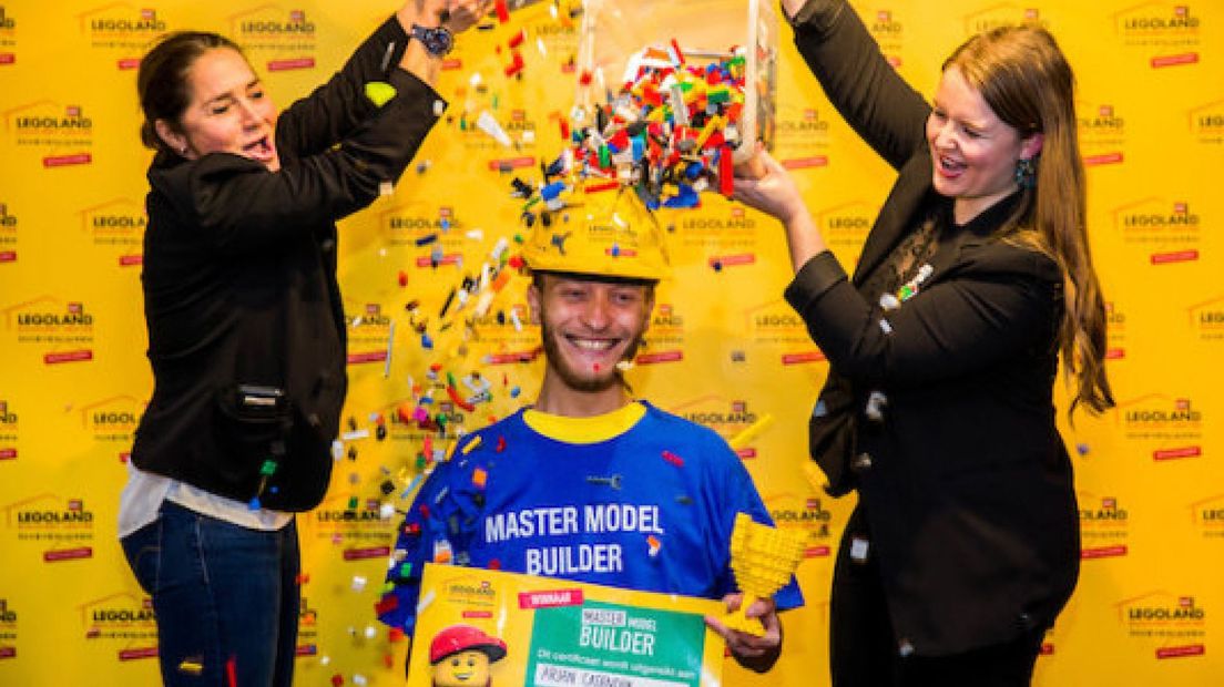 Legodouche voor de winnaar van de Model Master Builder-baan