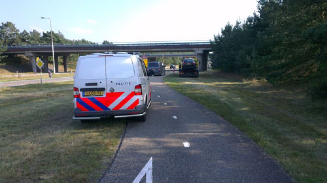 File op A1 door vluchtende automobilist