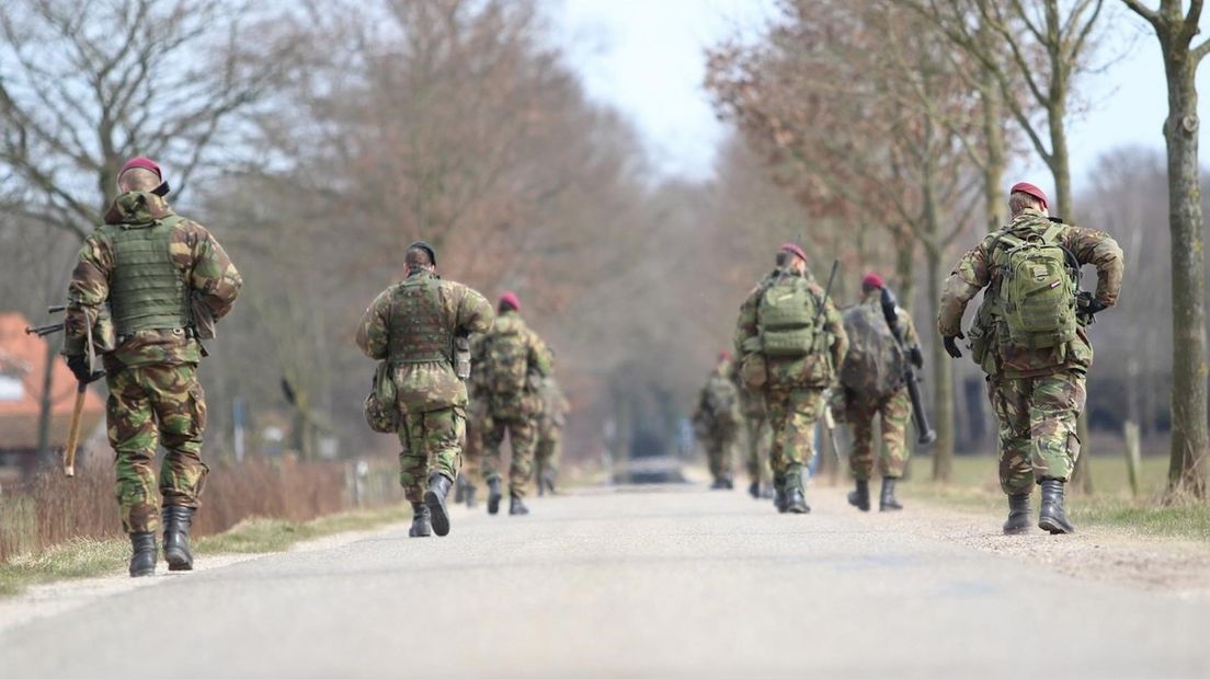 Militairen op oefening