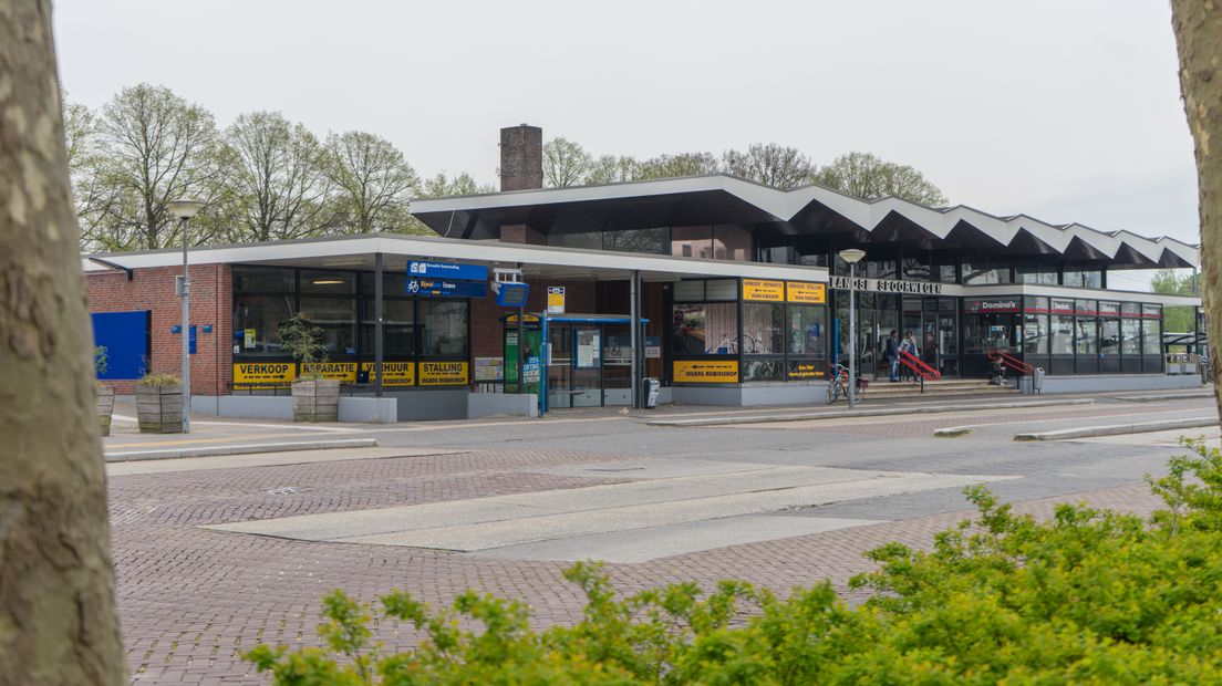 Het station in Emmen krijgt een Stationshuiskamer (Rechten: RTV Drenthe / Kim Stellingwerf)