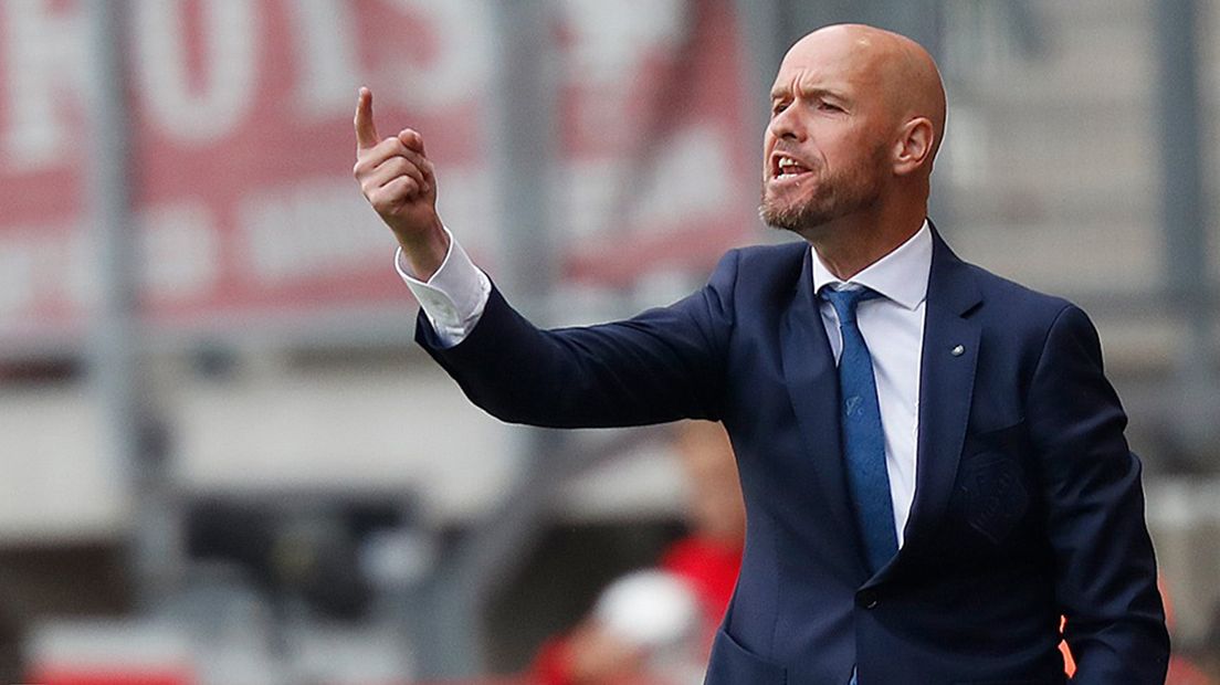 Ten Hag kende De Jong uit diens tijd als stagiair bij GA Eagles