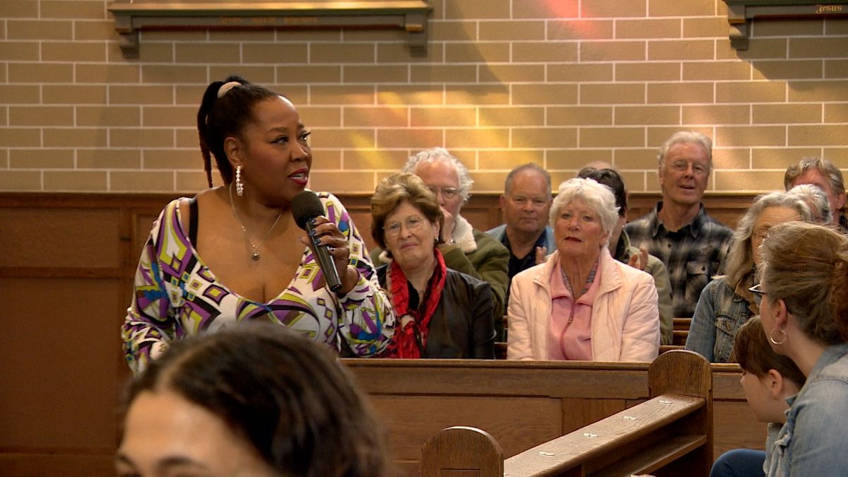 Amerikaanse gospelzangeres laat kerk Kwadendamme volstromen