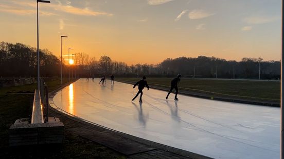 IJsbaan Winterswijk had zaterdag de primeur en is ook zondag open