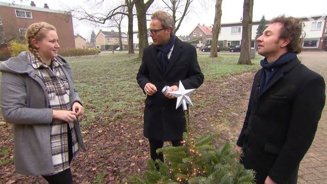 Beau kreeg de kerstboom uit handen van de Ridders van Gelre.