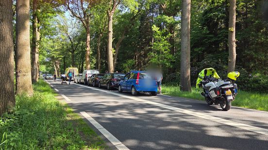 kettingbotsing met 5 autos bij Ommen | Ongeval bij IJsselbrug. kettingbotsing met 5 autos bij Ommen | Ongeval bij IJsselbrug.