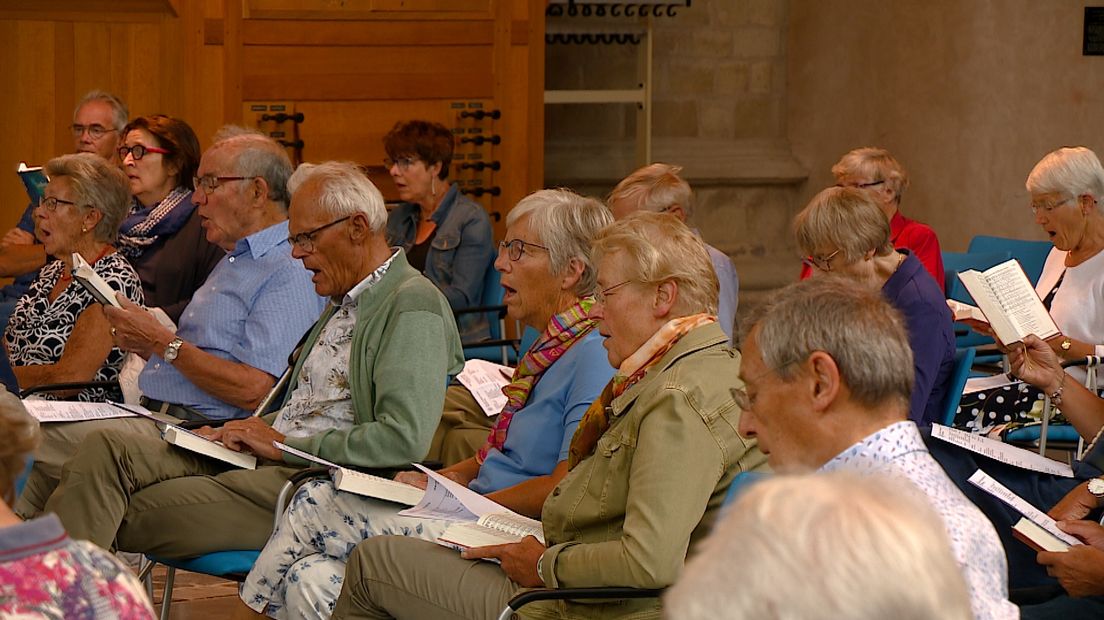 Advies om niet meer te zingen in de kerk (archieffoto)