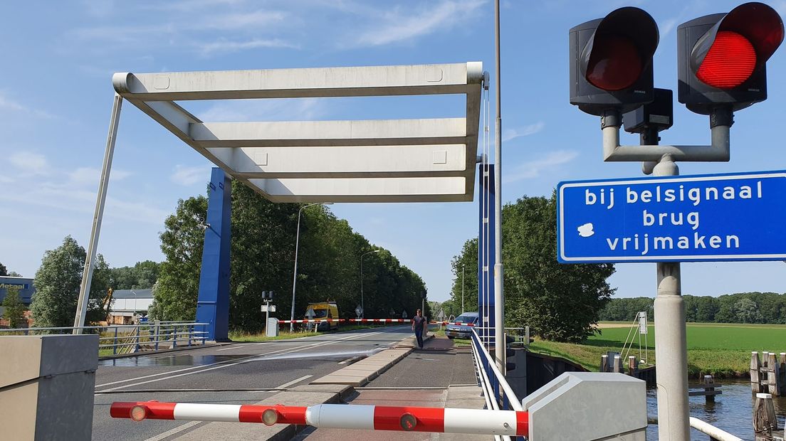 Renselbrug op N367 is voor zowel scheepvaart als overig verkeer gesloten