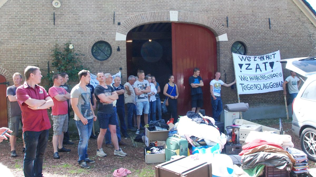 Krakers doen aangifte tegen inwoners Welsum nadat ze uit boerderij zijn gezet