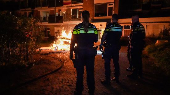 Vreugdevuur bij flat • fietser gewond