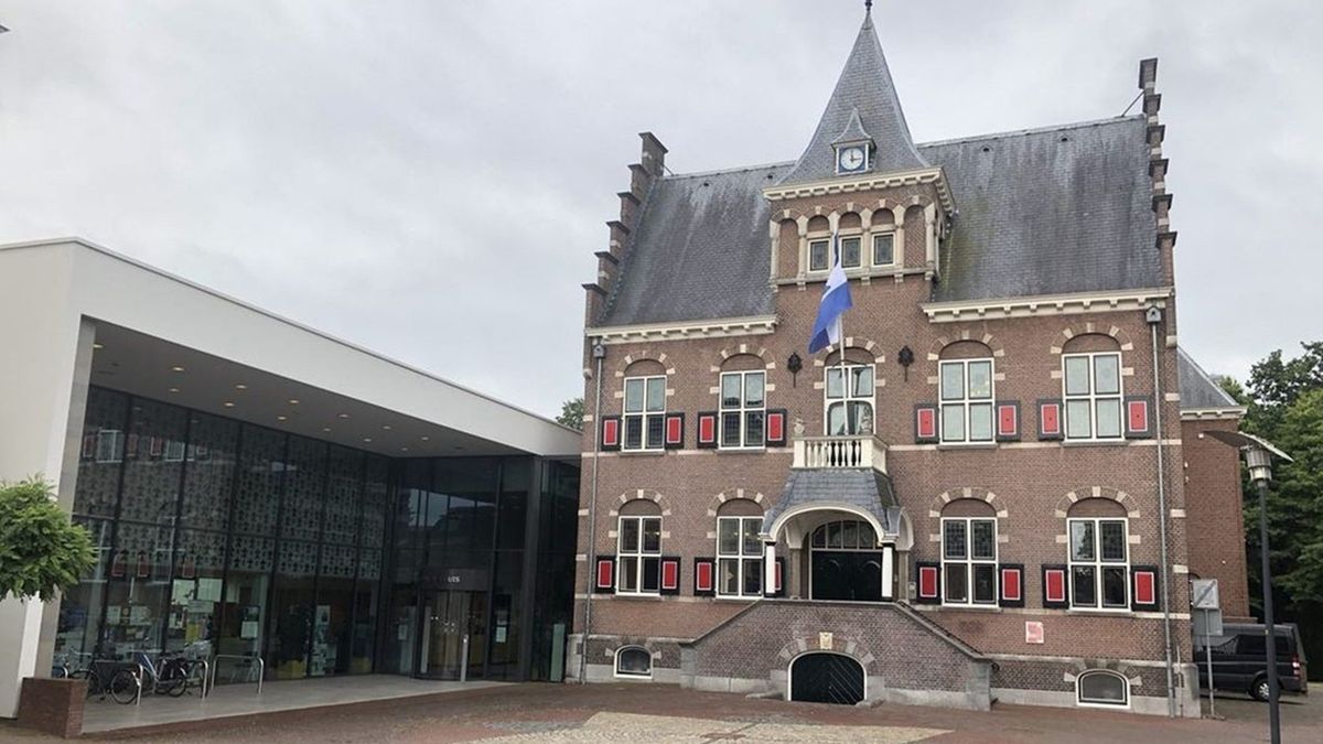 Gemeentehuis Veendam op de schop: twee jaar verbouwen, alles onder één dak