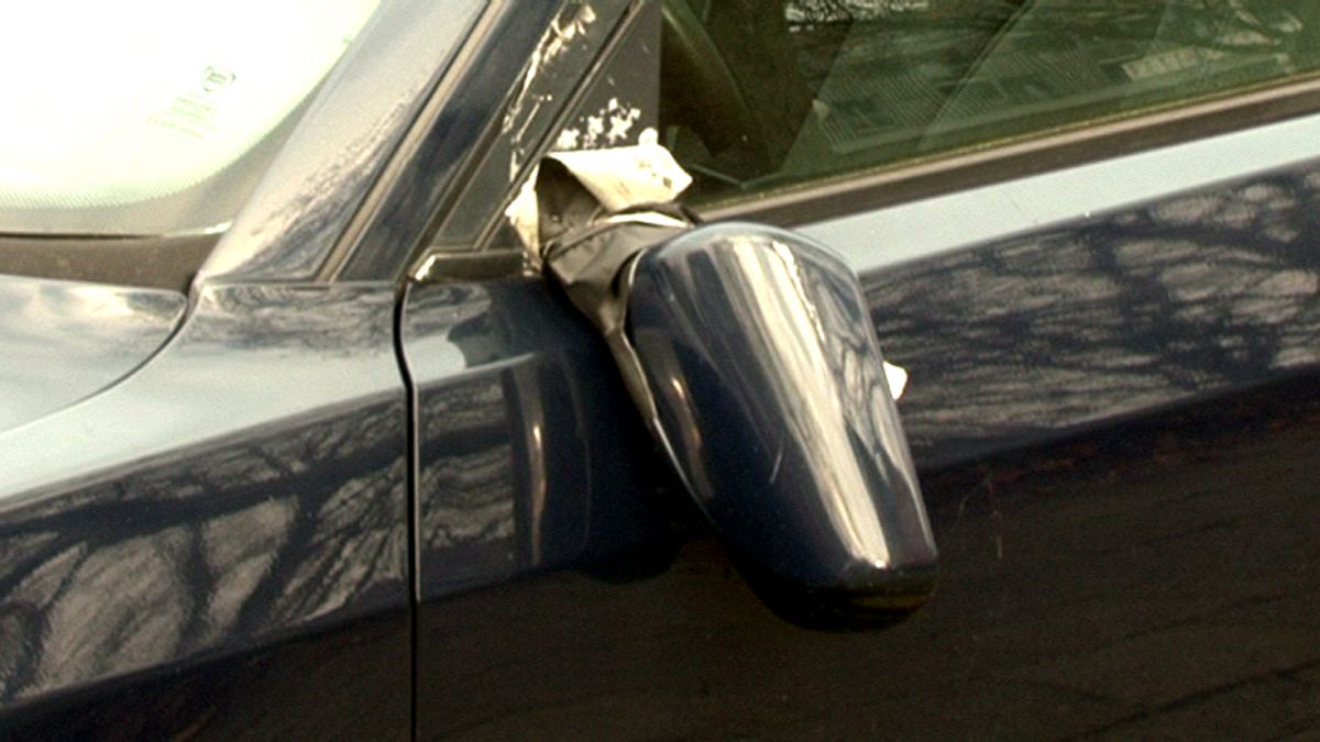 Zeker acht auto's vernield in Maarn