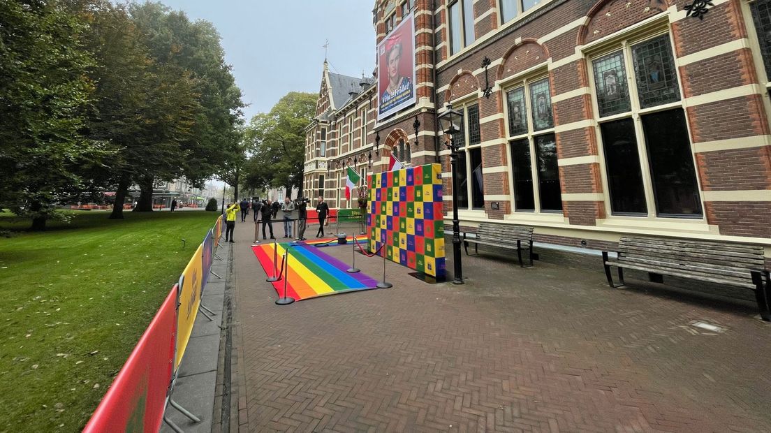 De regenboogloper bij het Drents Museum