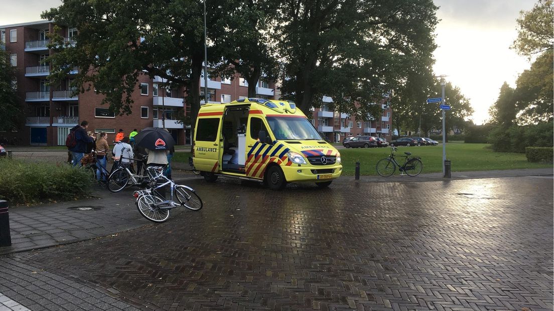 Fietser raakt gewond na botsing met auto in Hardenberg