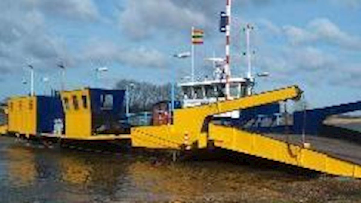 Ook het veer Olst - Welsum uit de vaart