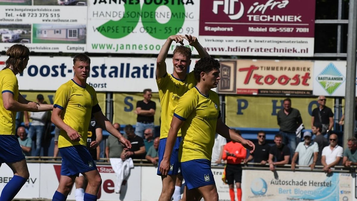 Revelatie Milan de Koe maakt zich met voetbalgek Staphorst op voor titelontknoping in Hoogeveen: "Du