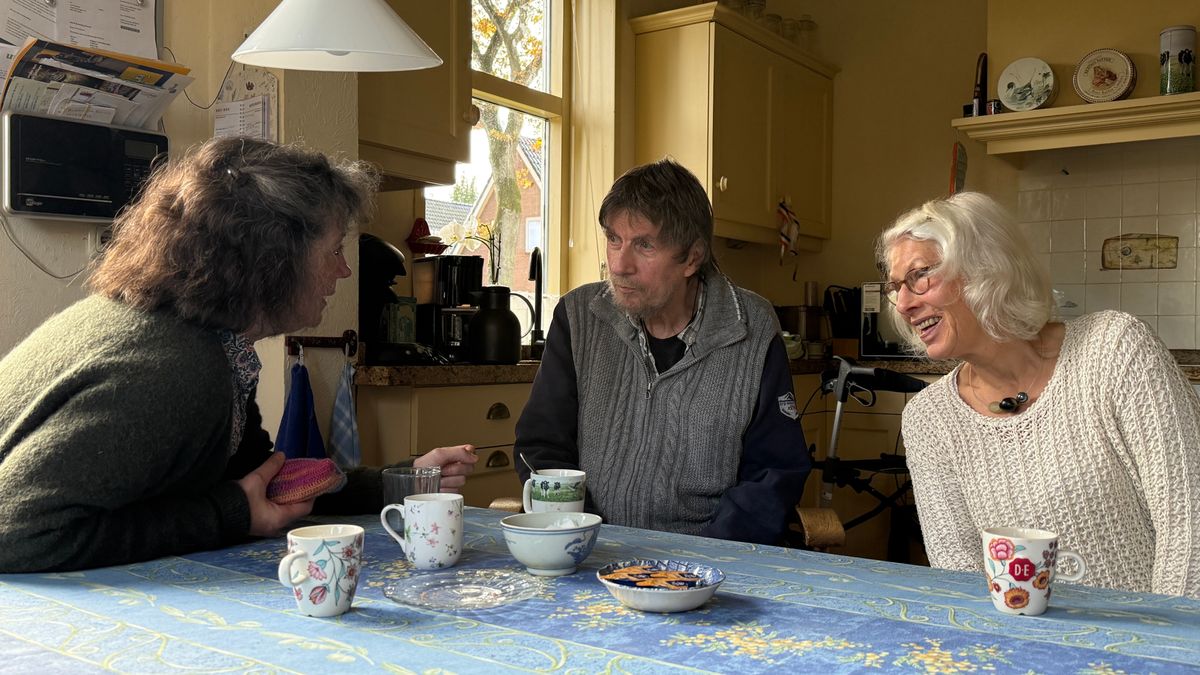 Jantien uit Gieten zorgt al veertien jaar voor haar man: ‘Als ik wegga, voel ik me schuldig'