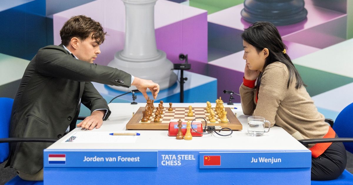 Jorden van Foreest boekt zijn eerste overwinning op Tata Steel Chess