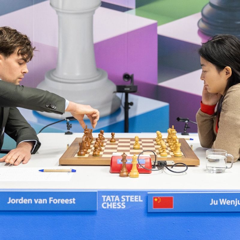 Jorden van Foreest boekt zijn eerste overwinning op Tata Steel Chess