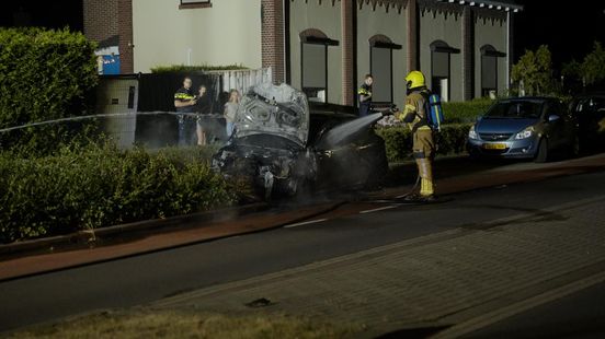 Auto volledig verloren na brand Nieuws